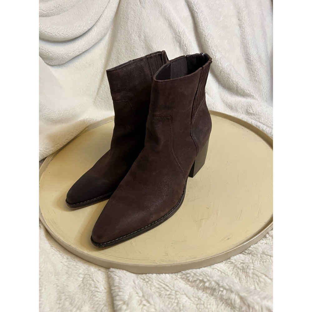 Vince Camuto Ackella Brown Suede Pointed Toe Stacked Heel Elastic Boots 9